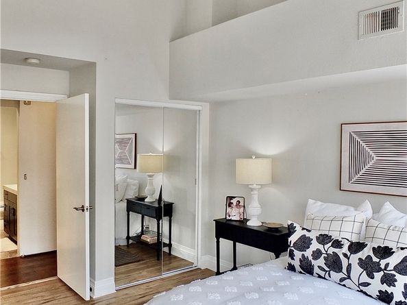 4138 E Mendez Street 311, Long Beach CA 90815