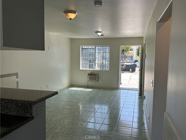 11121 Compton Avenue, Los Angeles CA 90059