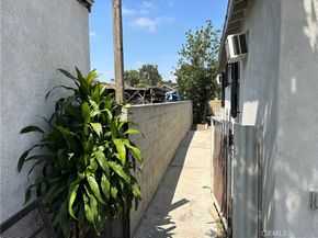 11121 Compton Avenue, Los Angeles CA 90059