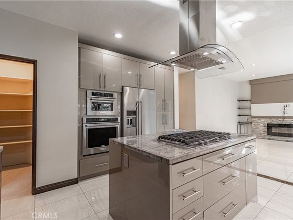 3537 Foxglove Road, Glendale CA 91206