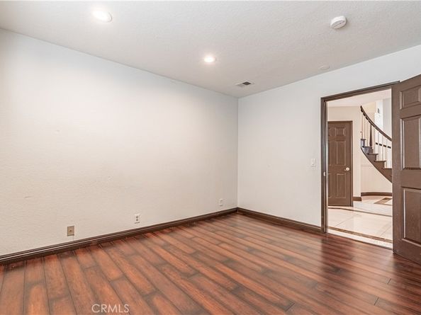 3537 Foxglove Road, Glendale CA 91206