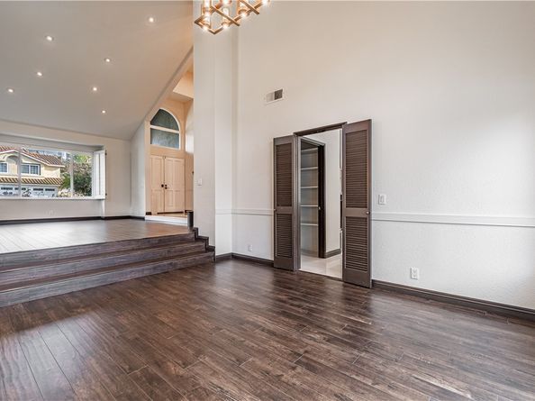 3537 Foxglove Road, Glendale CA 91206