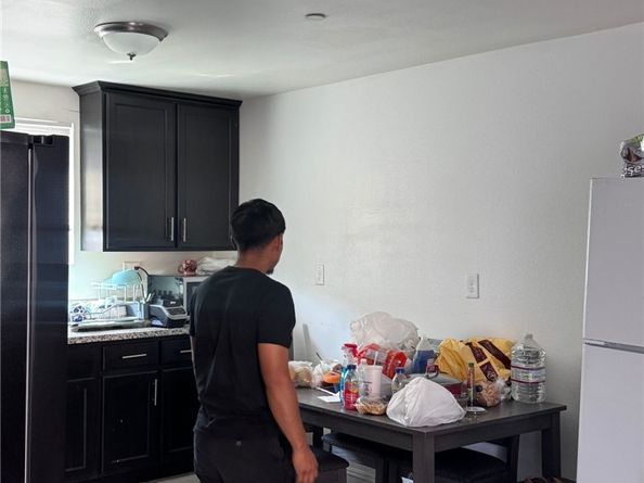 827 E 109th Place, Los Angeles CA 90059