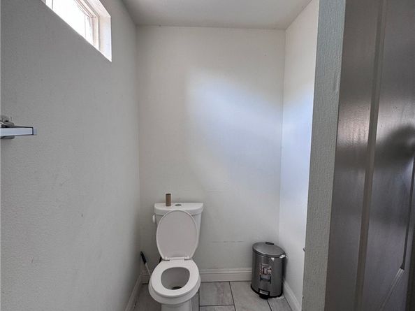 827 E 109th Place, Los Angeles CA 90059