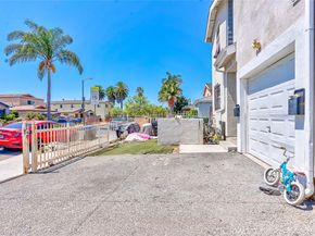 827 E 109th Place, Los Angeles CA 90059