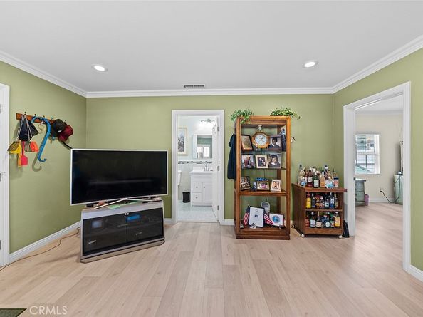 937 S La Verne Avenue, East Los Angeles CA 90022