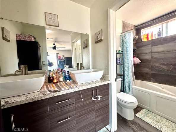 10915 Grape Street, Los Angeles CA 90059