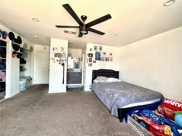 10915 Grape Street, Los Angeles CA 90059