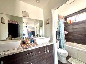 10915 Grape Street, Los Angeles CA 90059
