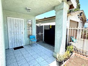 10915 Grape Street, Los Angeles CA 90059