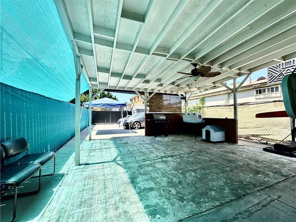 10915 Grape Street, Los Angeles CA 90059