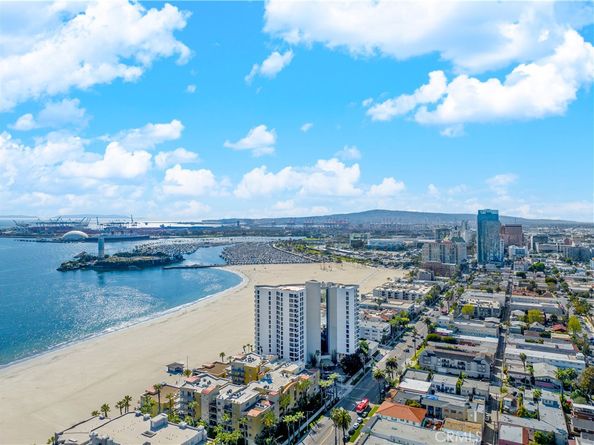 1310 E. Ocean Blvd. 305, Long Beach CA 90802