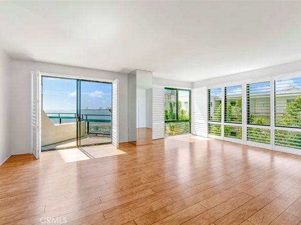 1310 E. Ocean Blvd. 305, Long Beach CA 90802