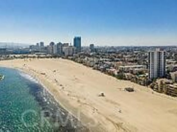 1310 E. Ocean Blvd. 305, Long Beach CA 90802