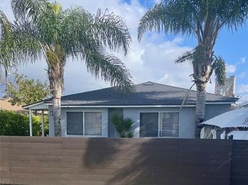 1438 S Woods
