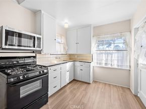 1047 N San Gabriel Avenue, Azusa CA 91702