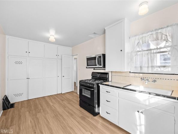 1047 N San Gabriel Avenue, Azusa CA 91702