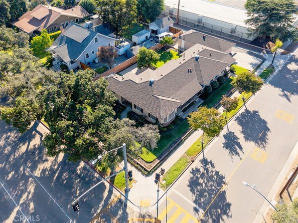 1047 N San Gabriel Avenue, Azusa CA 91702