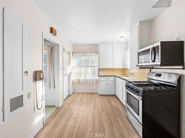 1047 N San Gabriel Avenue, Azusa CA 91702