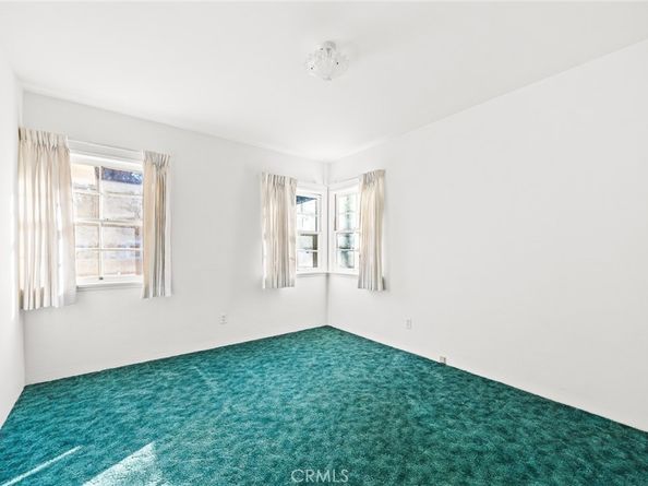 1047 N San Gabriel Avenue, Azusa CA 91702