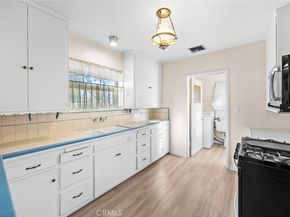 1047 N San Gabriel Avenue, Azusa CA 91702