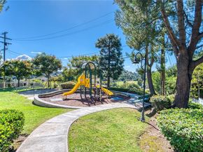 4755 Templeton Street 2117, Los Angeles CA 90032