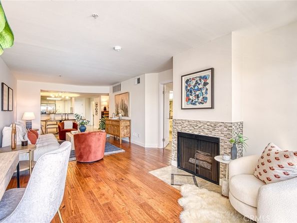 4755 Templeton Street 2117, Los Angeles CA 90032