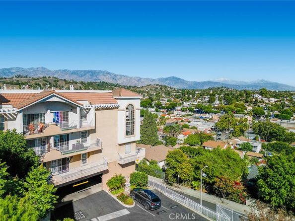 4755 Templeton Street 2117, Los Angeles CA 90032