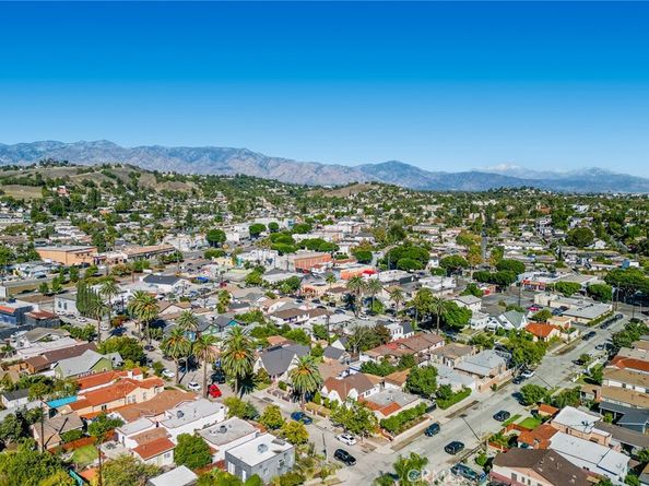 4755 Templeton Street 2117, Los Angeles CA 90032