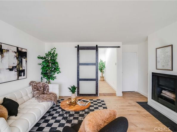 6151 Orange 307, Los Angeles CA 90048