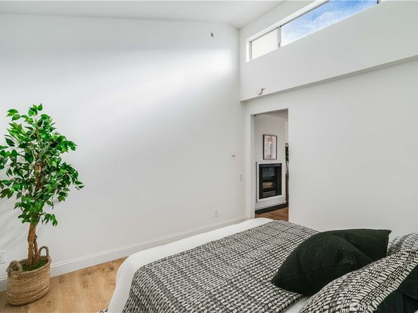 6151 Orange 307, Los Angeles CA 90048