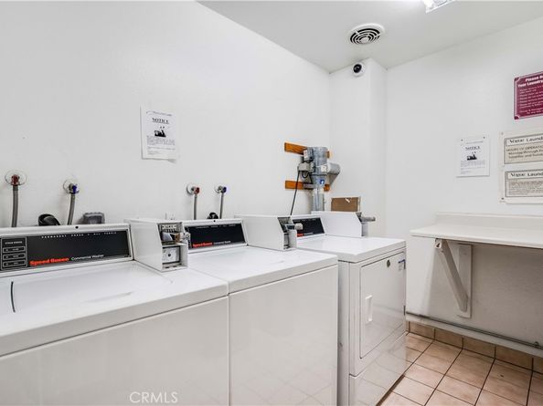 6151 Orange 307, Los Angeles CA 90048