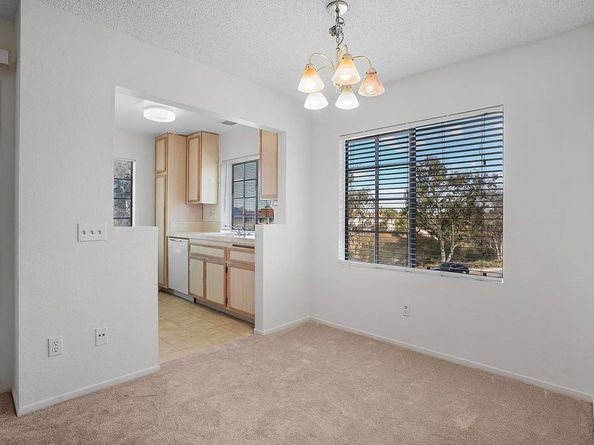 10774 Dabney Drive Drive 20, San Diego CA 92126