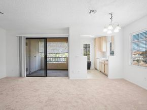 10774 Dabney Drive Drive 20, San Diego CA 92126