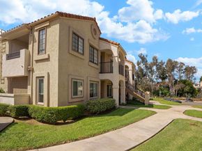 10774 Dabney Drive Drive 20, San Diego CA 92126