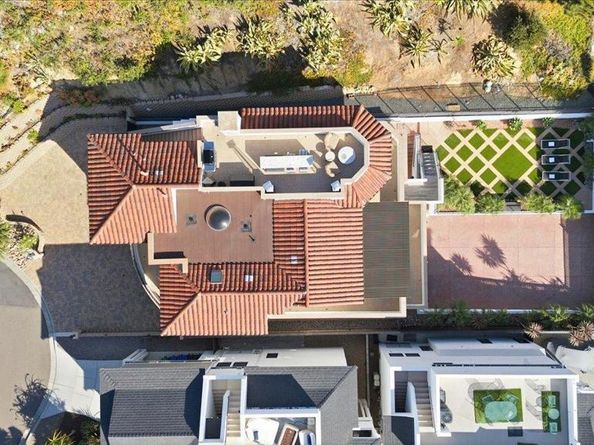 1045 Van Nuys Street, San Diego CA 92109