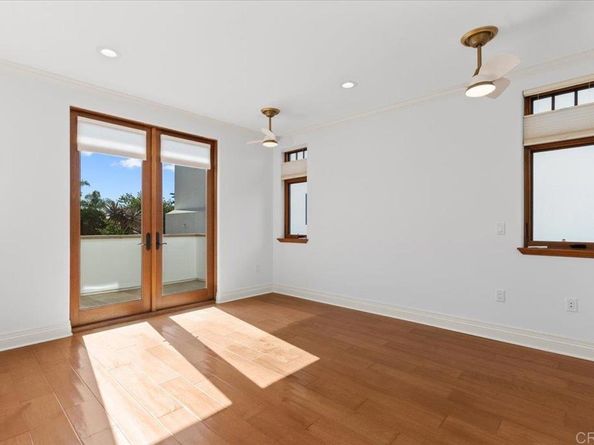 1045 Van Nuys Street, San Diego CA 92109