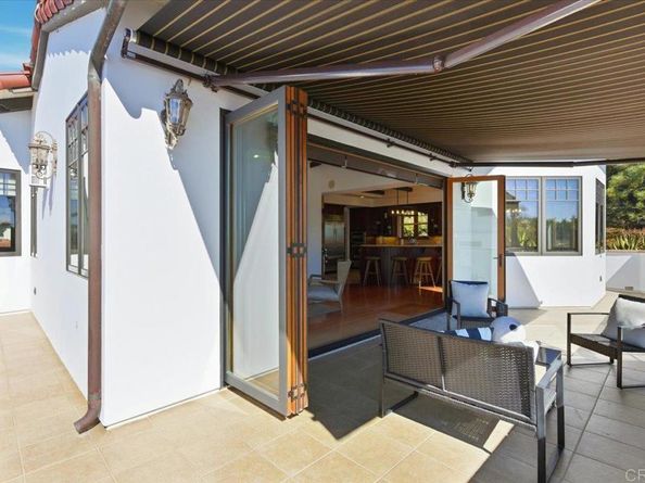 1045 Van Nuys Street, San Diego CA 92109