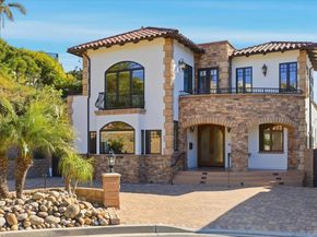 1045 Van Nuys Street, San Diego CA 92109