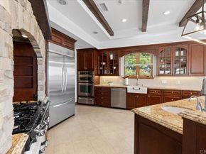 1045 Van Nuys Street, San Diego CA 92109