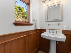 1045 Van Nuys Street, San Diego CA 92109