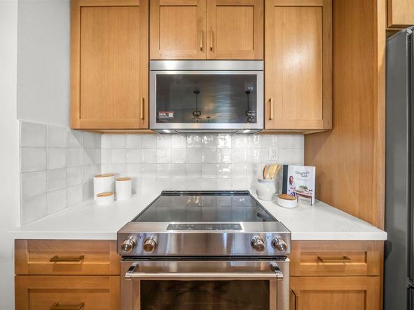 2500 Torrey Pines Rd 305, La Jolla CA 92037