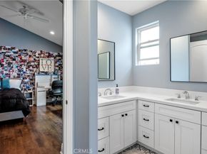 1136 5th Street, Manhattan Beach CA 90266