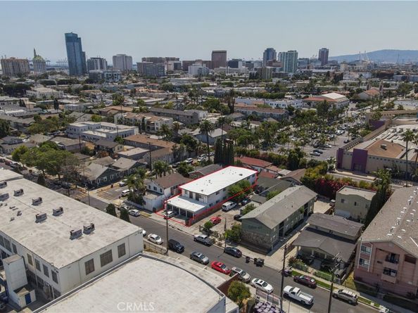 615 Cerritos Avenue, Long Beach CA 90802