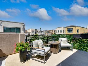 656 Daniel Freeman Circle, Inglewood CA 90301
