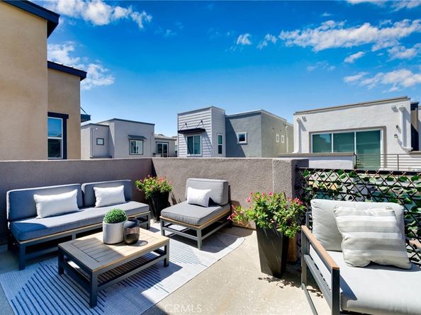 656 Daniel Freeman Circle, Inglewood CA 90301