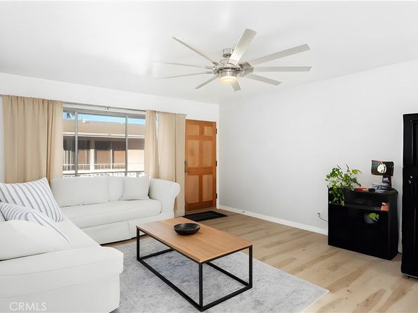 527 Cedar 2E, Long Beach CA 90802