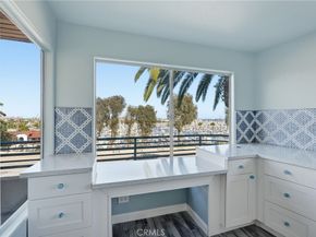 2222 S Mesa 8, San Pedro CA 90731