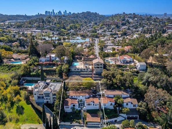 3702 Arbolada Road, Los Feliz CA 90027