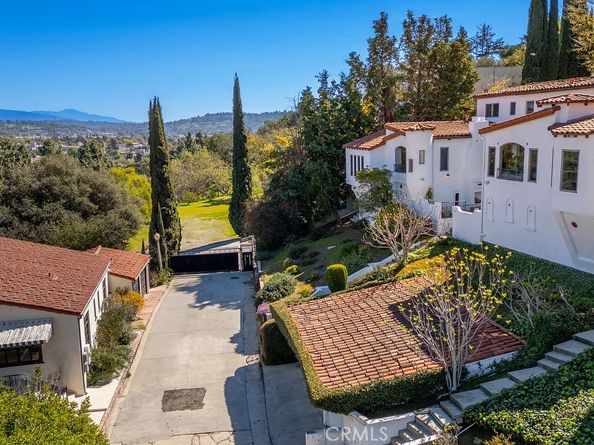 3702 Arbolada Road, Los Feliz CA 90027